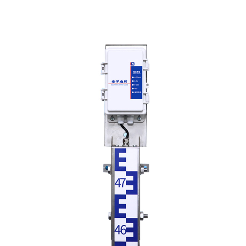 Electronic water gauge